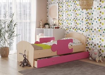 Кровать детская с бортиками и ящиком Мозайка, корпус Млечный дуб/фасад Розовый (щиты) в Рязани